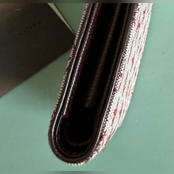 Louis Vuitton NWOT UNIQUE Mini Lin Pinkish Red Bifold Wallet FULL INCLUSION - Picture 13 of 13